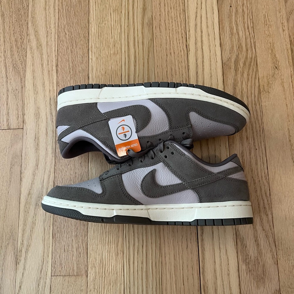 SOLD!!Nike Dunk Low Retro SE Leather/Suede